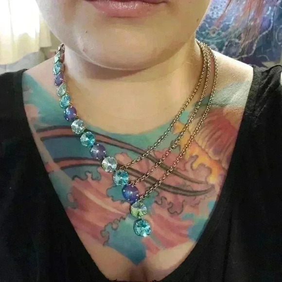 Beautiful Swarovski Crystal Unique Necklace - Picture 1 of 4